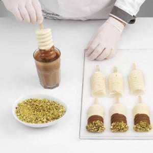 Topping for ice cream -