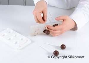 Topping for ice cream -