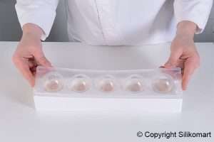 Topping for ice cream -