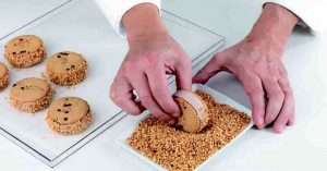 Topping for ice cream -