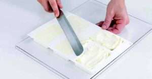 Topping for ice cream -