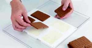 Topping for ice cream -