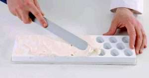 Topping for ice cream -