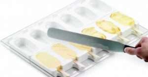 Topping for ice cream -