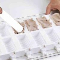 Topping for ice cream -