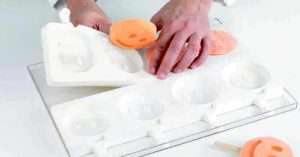 Topping for ice cream -
