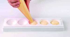 Topping for ice cream -