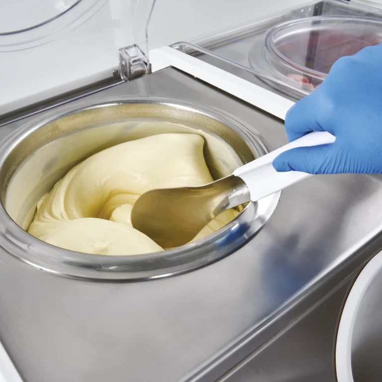 live gelato ice cream maker