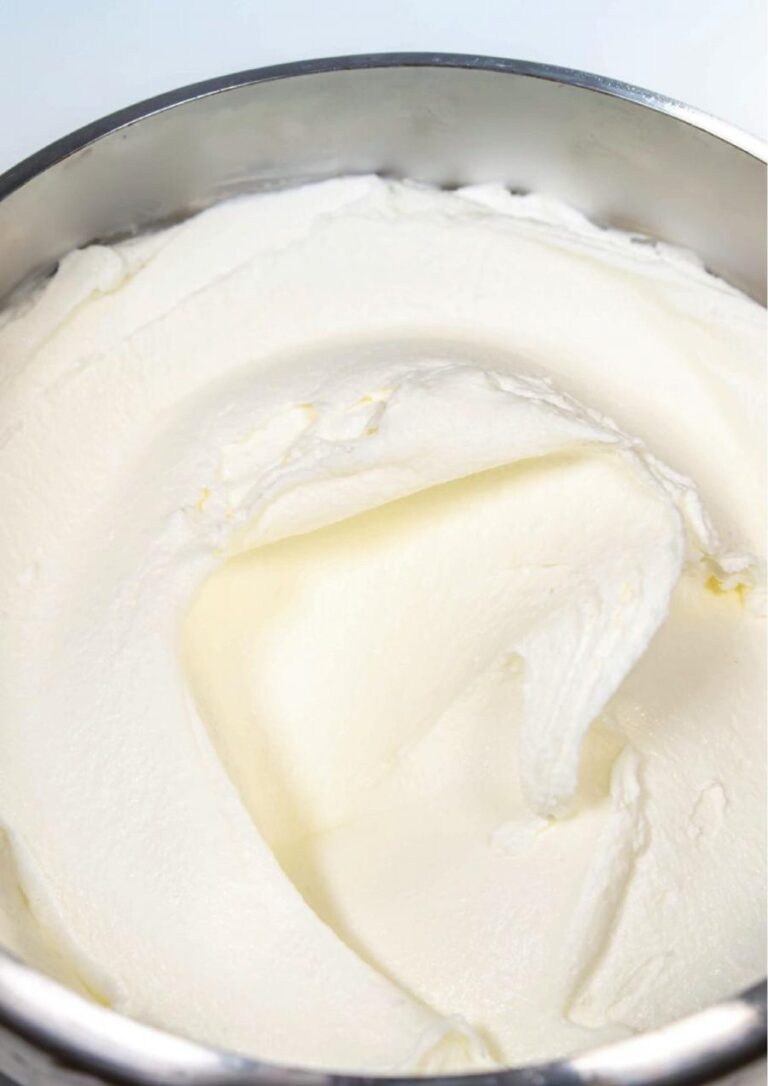 Carpigiani Ready 6 9 and Ready 8 12 Recipe Ideas 4 Gastronomic White Base for Savoury Gelato made with the Carpigiani Ready 6 9 and Ready 8 12