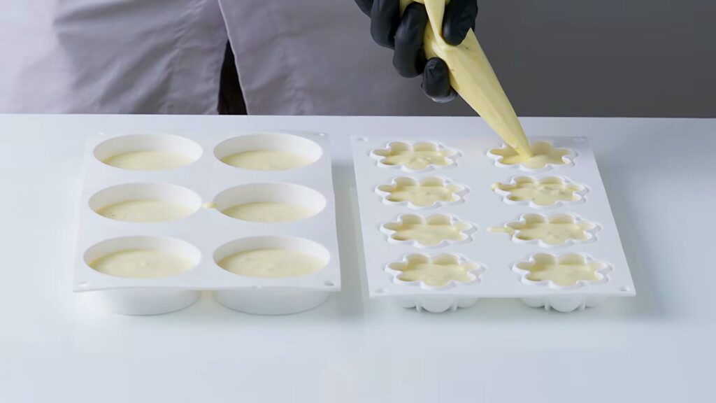 Carpigiani ReadyChef: Gelato, Pastry and Chocolate from One Batch Freezer 9 Gelato piped into silicone moulds