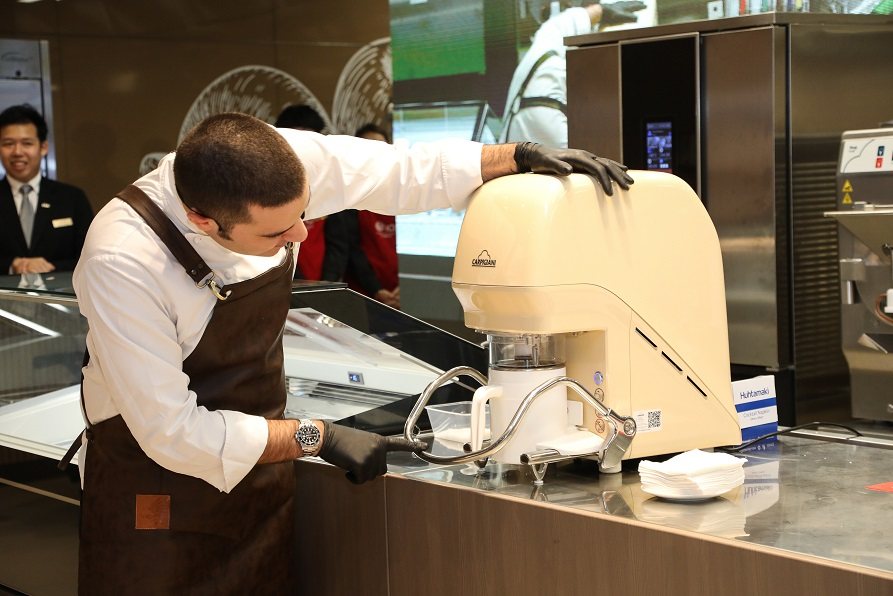 Fabrizio Fiorani Leads a Gelato in Fine Dining Seminar in Hong Kong 6 Finished fine-dining dessert with gelato