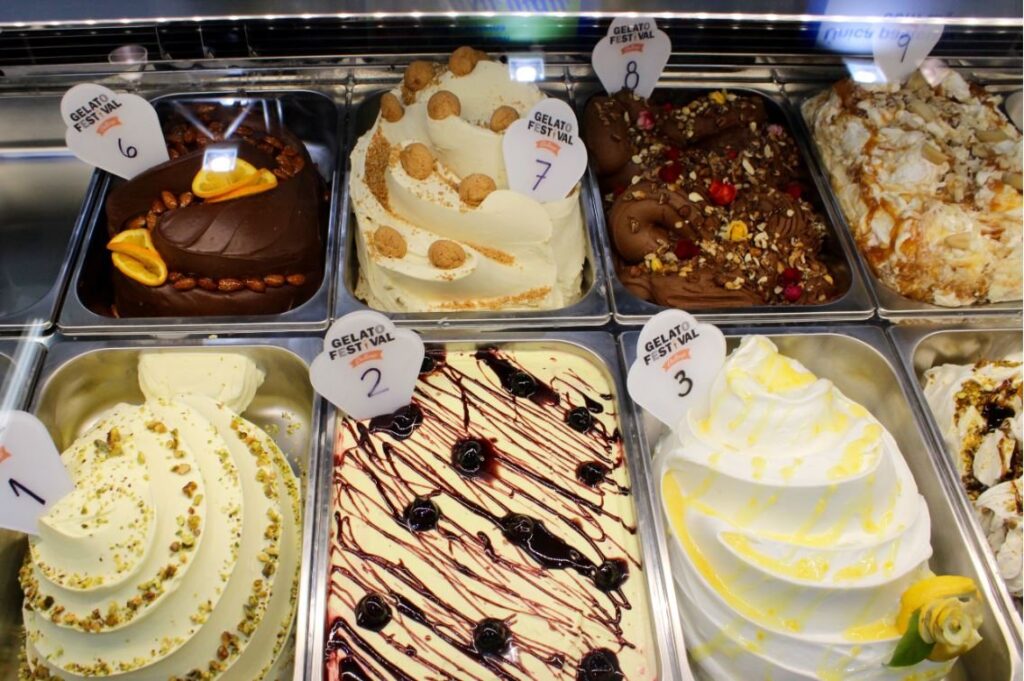 Gelato Festival Challenge Brazil: Three Artisans Advance at FISPAL 1 Gelato artisans competing at the FISPAL Food Service Fair in Brazil