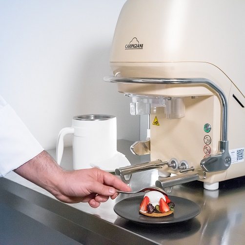 Gelato in Fine Dining: A Tailor-Made Course for Chefs 3 Freeze and Go machine used in fine dining