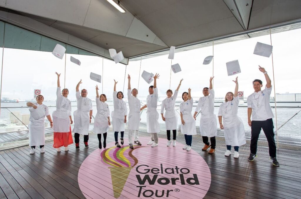 Gelato World Tour Japan 2019: Yokohama Draws Over 20,000 Visitors 2 Gelato artisans throwing their hats at the Yokohama event