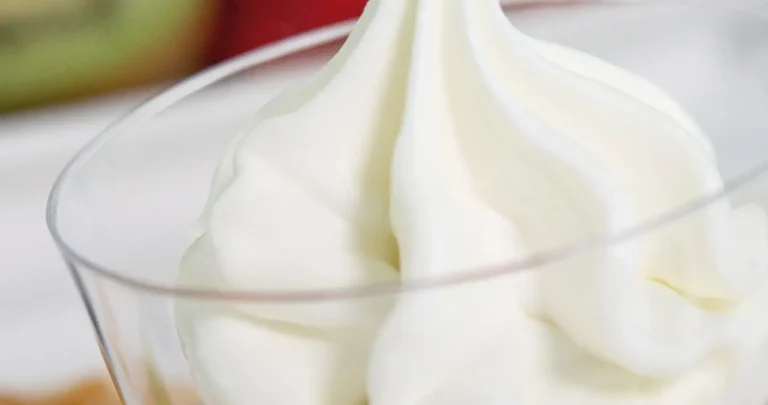 Gelato, Frozen Yoghurt & Soft Serve Machines, Ingredients & Display Cabinets 28 Frozen yoghurt