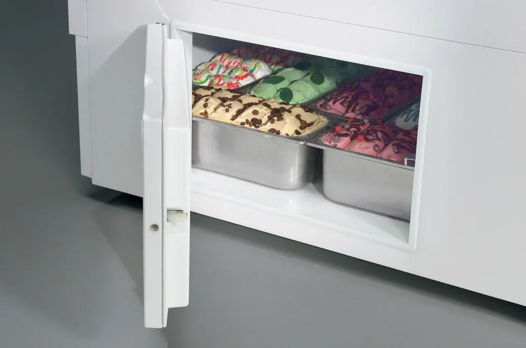 Isetta Ice Cream Display Cabinet 6 ISA Isetta ice cream display cabinet installed in a store