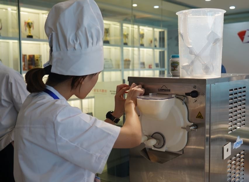 Jiangnan University Students Win First Gelato Baking Competition 3 Students at the Carpigiani Gelato Baking Competition in China